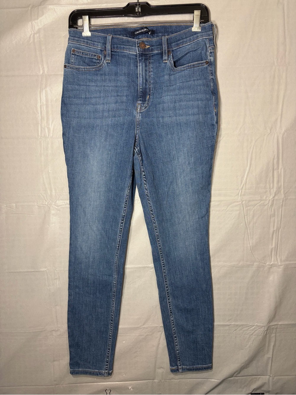378. Calvin Klein Classic Blue Women’s high rise jegging Jeans - Blue -